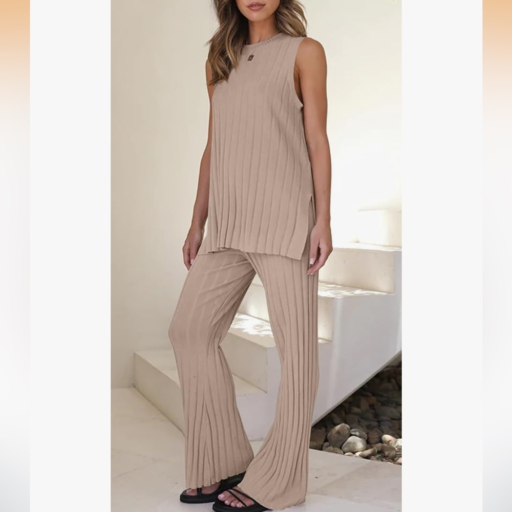 Ribbed Knit Two Piece Lounge Set. Viscose Blend. NWOT. - Picture 2 of 2